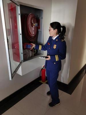 高新大隊深入轄區(qū)單位開展消防產(chǎn)品質(zhì)量檢查,嚴把防火第一關(guān)