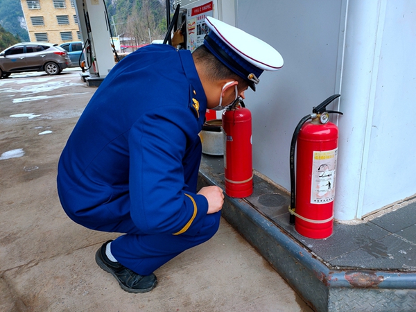 桑植消防開展"315"消防產(chǎn)品專項(xiàng)檢查